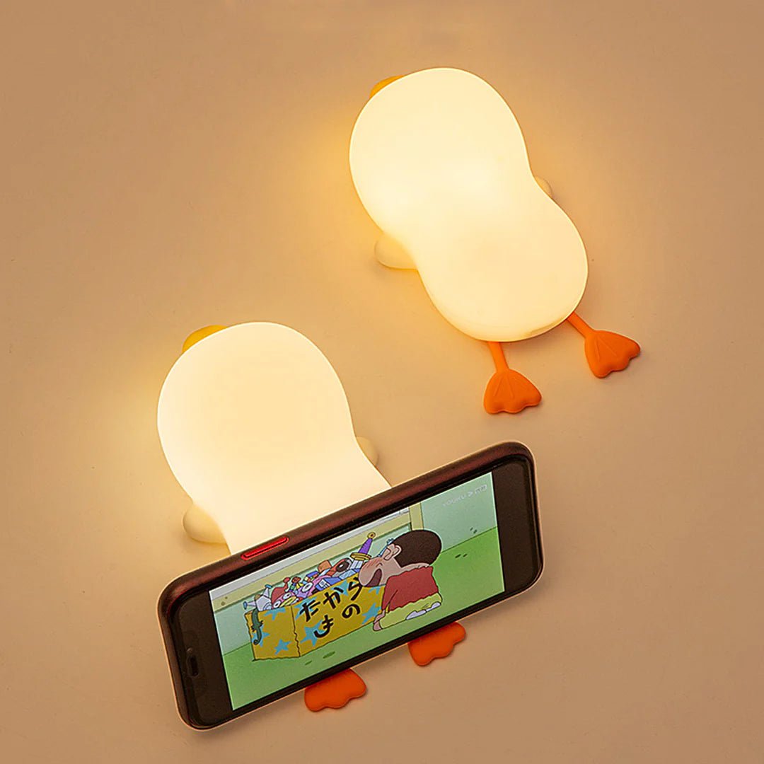 Explorers Pretty Duck Night Light Seven Colours - Explorers Gifts