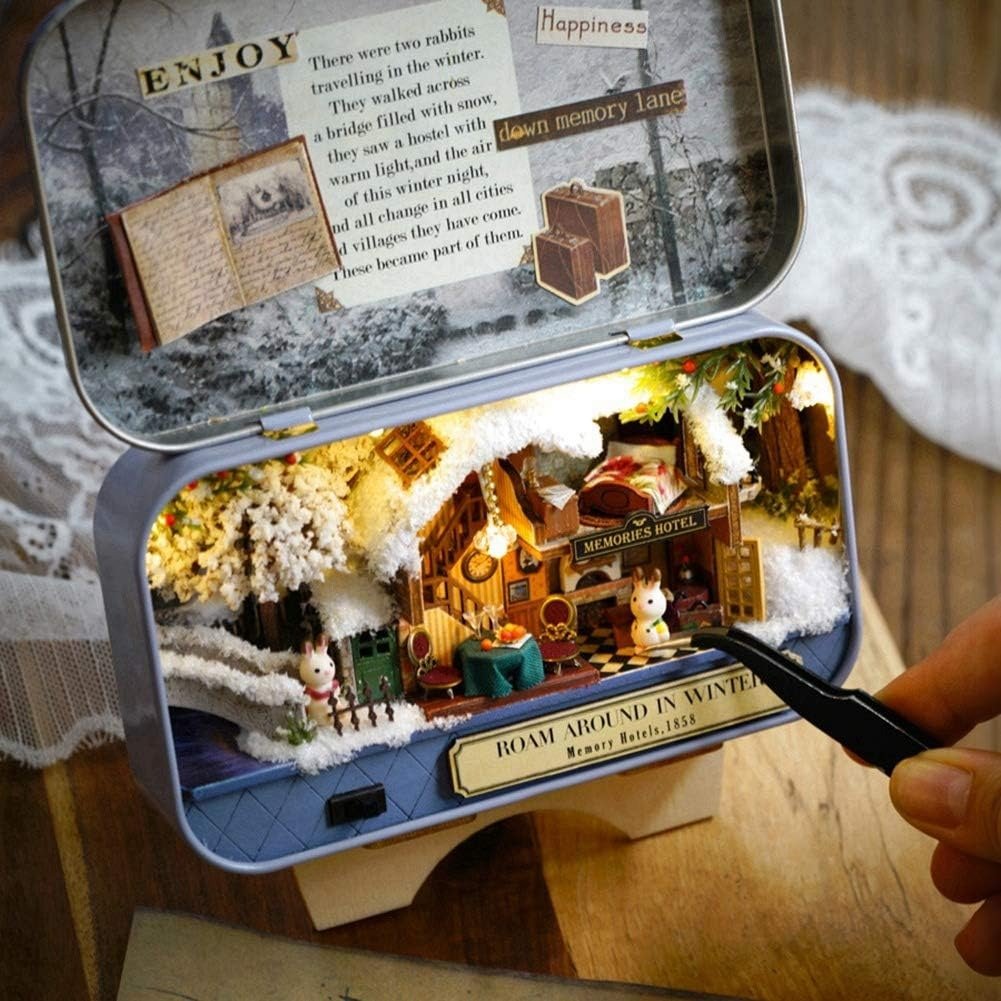 Explorers 3D Wooden Puzzle Box Roam Around in Winter - Explorers Gifts