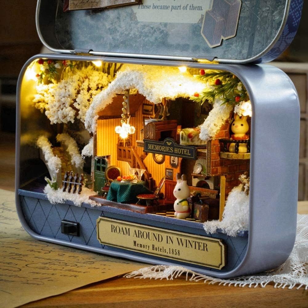 Explorers 3D Wooden Puzzle Box Roam Around in Winter - Explorers Gifts