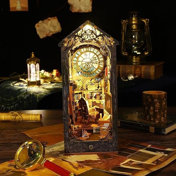 Explorers 3D Wooden Puzzle Bookend Detective Famous Agency 253 Pcs - Explorers Gifts