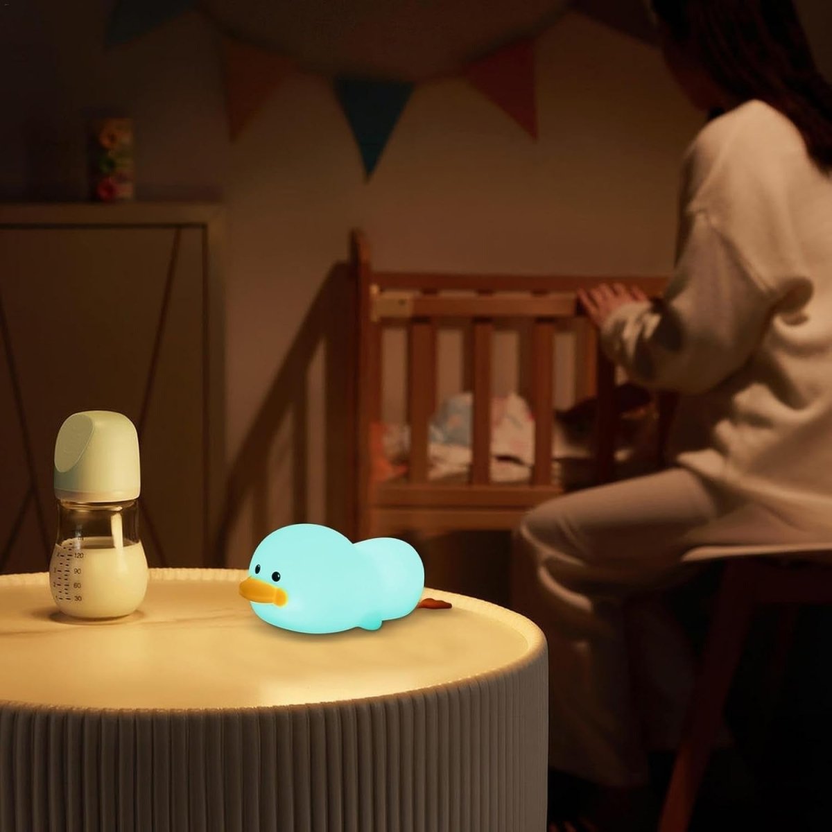 Explorers Pretty Duck Night Light Seven Colours - Explorers Gifts