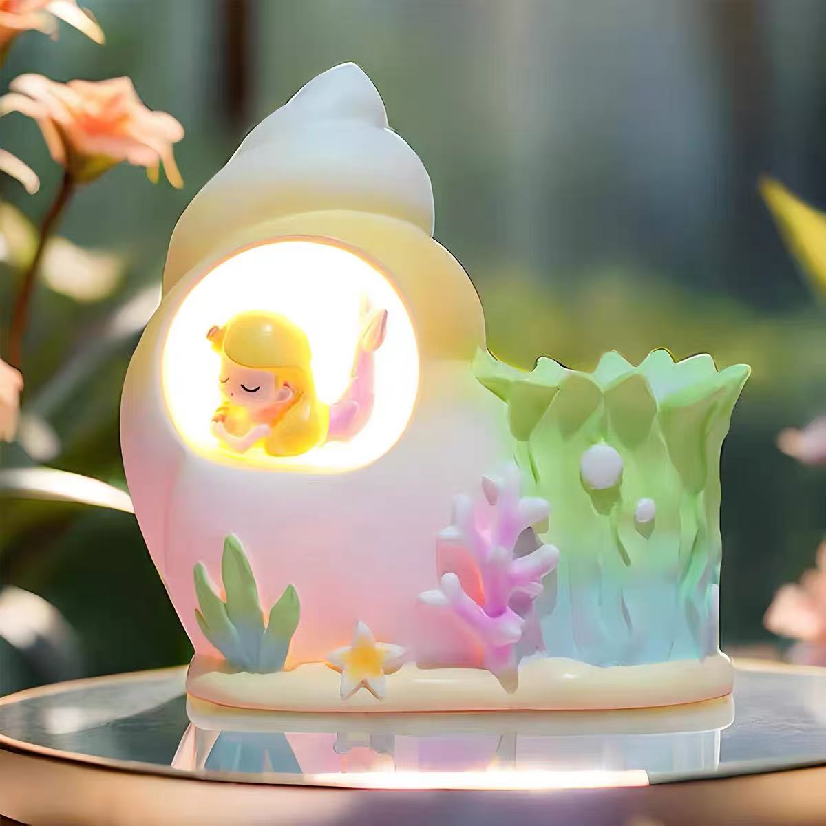 Snail Mermaid Pen Holder Lamp