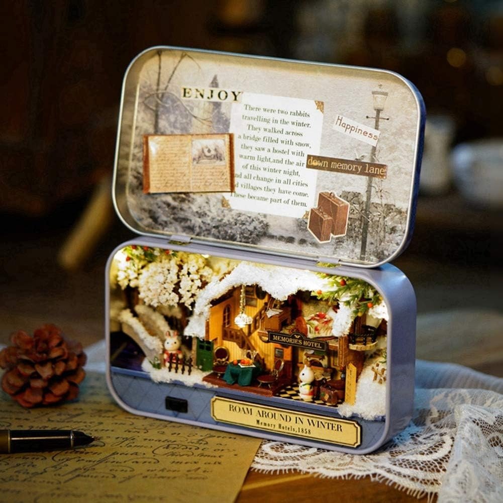 Explorers 3D Wooden Puzzle Box Roam Around in Winter - Explorers Gifts